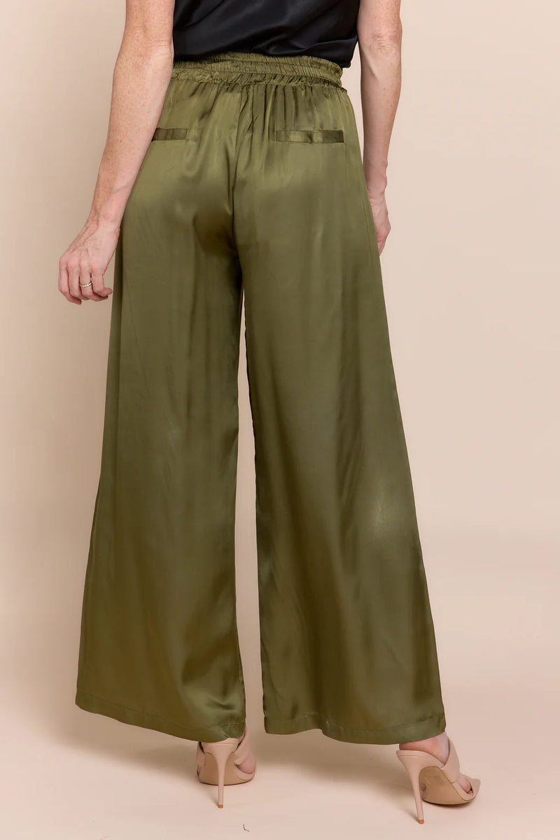 Amara Pant