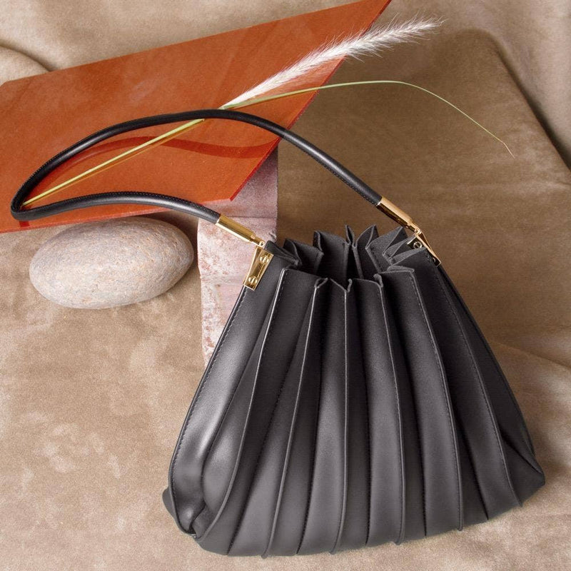 Carrie Pleated Shoulder Bag - Black